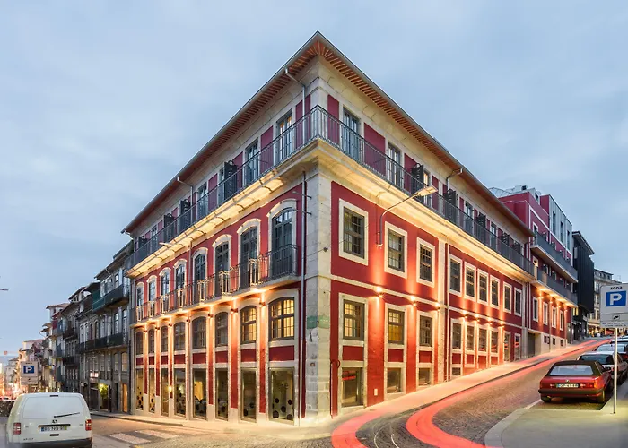 Dorma Almada Porto Hotel