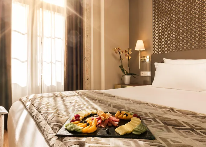 Dorma Almada Porto Hotel